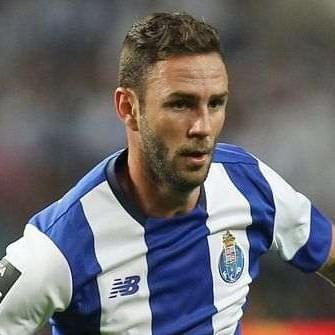 Oficjalnie: FC Porto wykupiło Miguela Layuna!