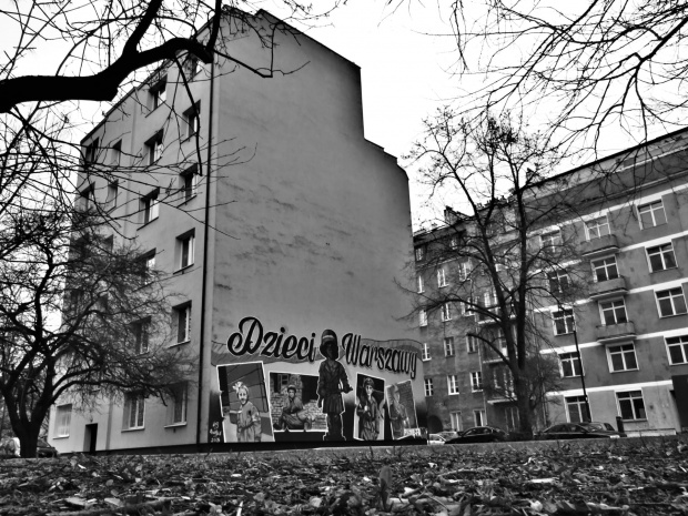 Mural "Dzieci Warszawy" przy ulicy Wilanowskiej