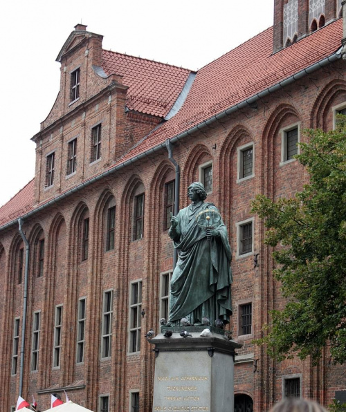 Toruń - pomnik Mikołaja Kopernika
